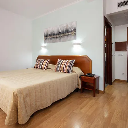 Anjos Otel 3*